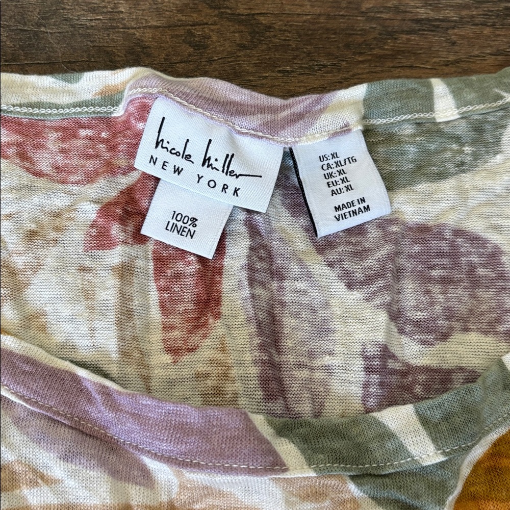 Nicole Miller Linen Top - Picture 2 of 4